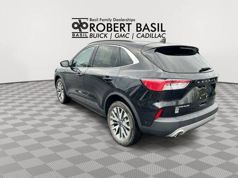 Used 2021 Ford Escape Titanium AWD/4WD image 6