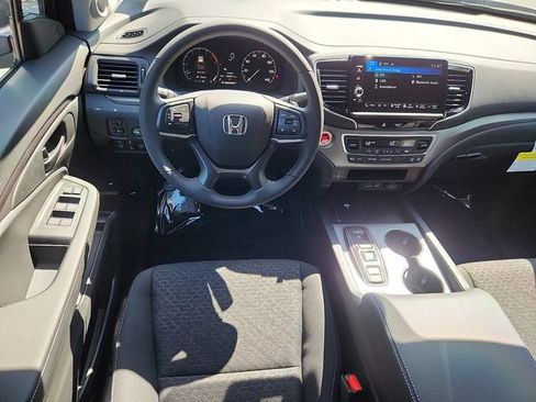 Certified 2026 Honda Ridgeline Sport image 12
