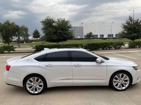 Used 2016 Chevrolet Impala LTZ w/ Enhanced Convenience Package FWD image 23