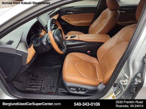 Used 2019 Toyota Avalon Limited w/ Advanced Safety Package image 11