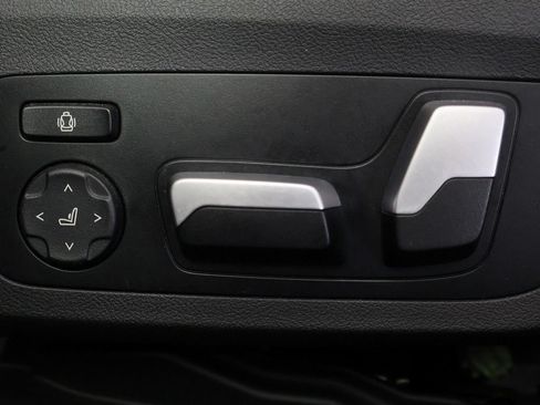 Used 2023 BMW M4 xDrive Competition AWD/4WD image 37
