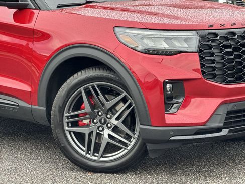 Used 2025 Ford Explorer ST w/ Sun And Sound Package image 13