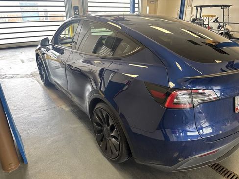Used 2022 Tesla Model Y Performance AWD/4WD image 5