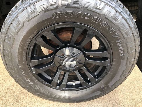 Used 2015 Toyota Tacoma PreRunner image 12