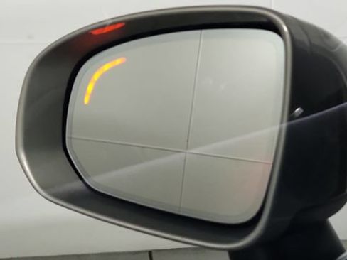 Certified 2023 Volvo XC60 B5 Plus w/ Protection Package Premier FWD image 15