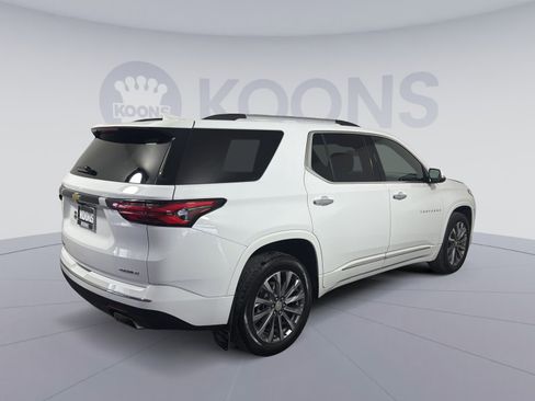 Used 2023 Chevrolet Traverse Premier image 7