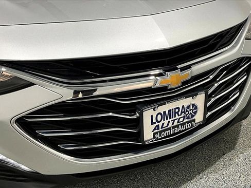 Used 2020 Chevrolet Malibu LT image 34