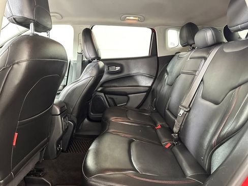 Used 2018 Jeep Compass Trailhawk w/ Leather Interior Group AWD/4WD image 22