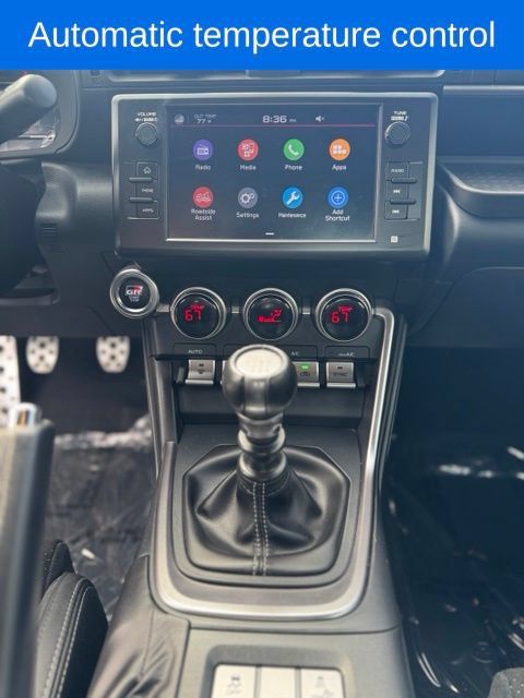 Used 2024 Toyota GR86 Premium RWD image 19