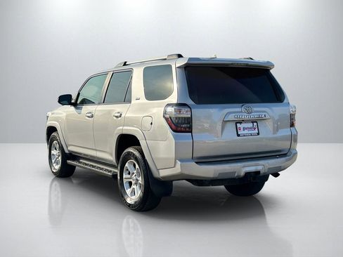 Used 2022 Toyota 4Runner SR5 Premium image 7