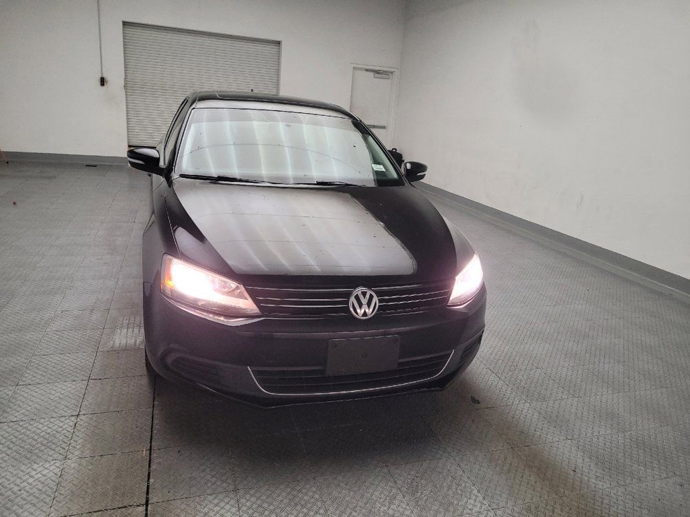 Used 2014 Volkswagen Jetta SE FWD image 14