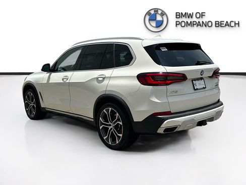 Used 2022 BMW X5 sDrive40i w/ Premium Package RWD image 5