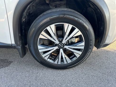 Used 2023 Nissan Rogue SV FWD image 13