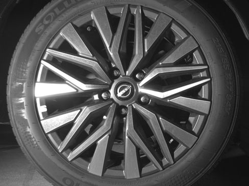 Used 2025 Nissan Altima 2.5 SV image 15