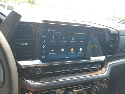 Used 2025 Chevrolet Silverado 1500 LT w/ Convenience Package II AWD/4WD image 26