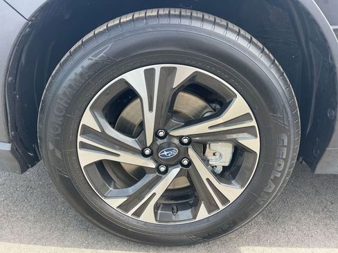 Used 2024 Subaru Crosstrek 2.0i Premium image 32