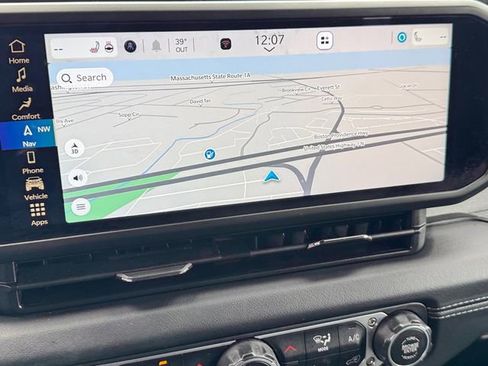 Certified 2025 Jeep Wrangler Sahara w/ Safety Group image 24