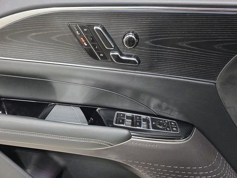 Certified 2024 Cadillac Lyriq Luxury image 25