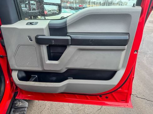Used 2022 Ford F550 2WD Regular Cab Super Duty image 22