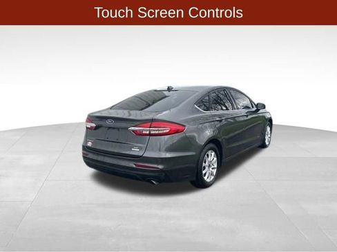 Used 2020 Ford Fusion SE FWD image 7
