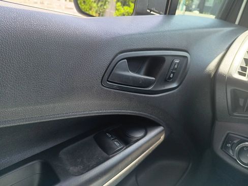Used 2014 Ford Transit Connect XL FWD image 22