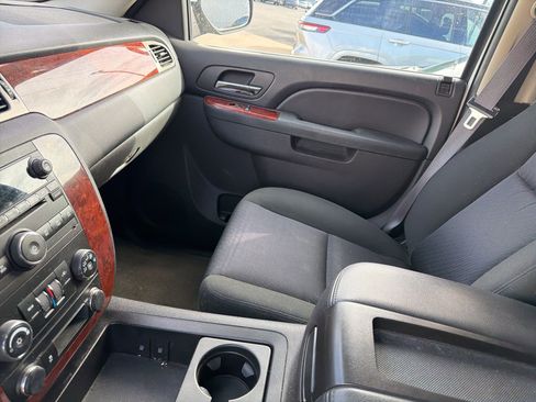 Used 2013 Chevrolet Tahoe LS image 13