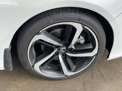 Used 2022 Honda Accord Sport image 10