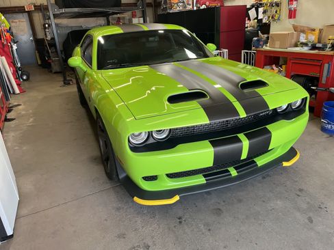 Used 2019 Dodge Challenger SRT Hellcat w/ Plus Package image 20
