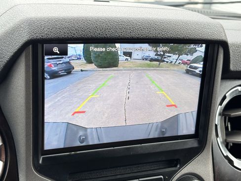 Used 2015 Ford F250 Platinum image 6