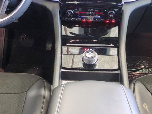 New 2025 Jeep Grand Cherokee Altitude image 20