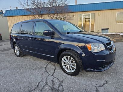 Used 2013 Dodge Grand Caravan SXT w/ UConnect Hands-Free Group