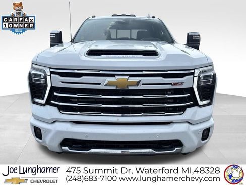 Used 2024 Chevrolet Silverado 2500 LTZ w/ LTZ Plus Package AWD/4WD image 9