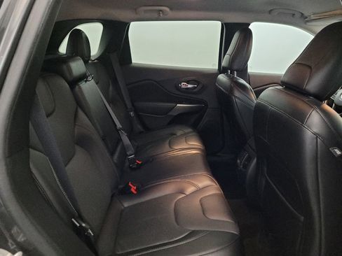 Used 2020 Jeep Cherokee Limited AWD/4WD image 19