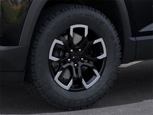 New 2026 Chevrolet Equinox ACTIV w/ Convenience Package III image 9