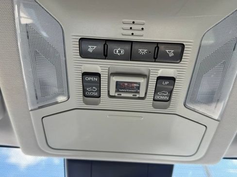 Used 2019 Toyota RAV4 XLE Premium FWD image 28
