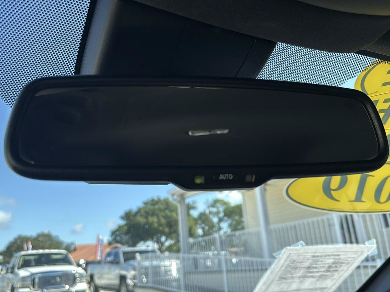Used 2019 Toyota C-HR XLE FWD image 38