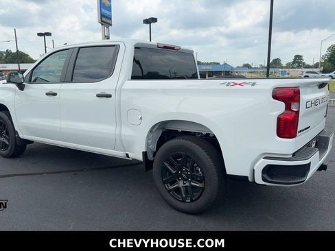 New 2026 Chevrolet Silverado 1500 Custom w/ LPO, Dark Essentials Package AWD/4WD image 6
