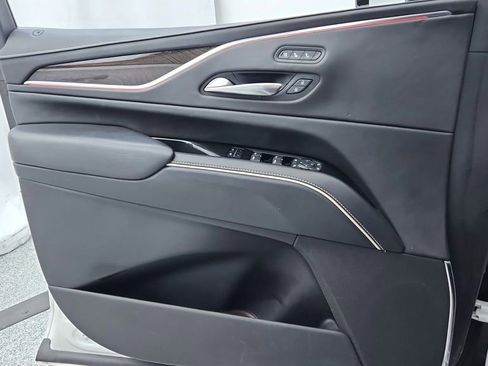 Used 2022 Cadillac Escalade Sport Platinum image 16