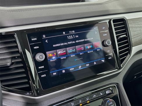 Used 2023 Volkswagen Atlas SE w/ Panoramic Sunroof Package image 13