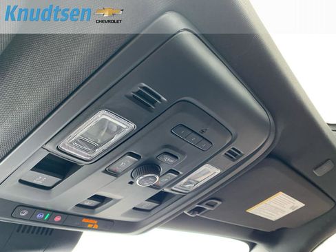 Used 2023 Chevrolet Tahoe Z71 w/ Z71 Off-Road Package image 25