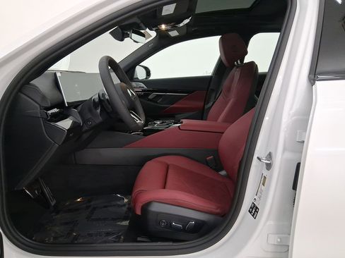 New 2026 BMW 530i xDrive w/ M Sport Package AWD/4WD image 5