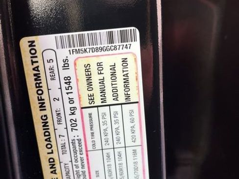 Used 2016 Ford Explorer XLT w/ Equipment Group 202A image 29