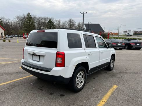 Used 2016 Jeep Patriot Sport w/ Power Value Group FWD image 5