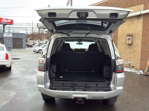 Used 2018 Toyota 4Runner SR5 Premium image 27