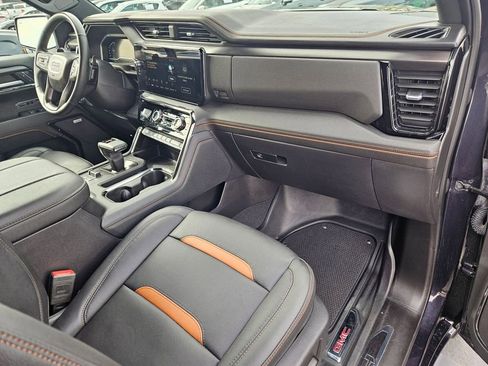 Used 2023 GMC Sierra 1500 AT4 AWD/4WD image 30