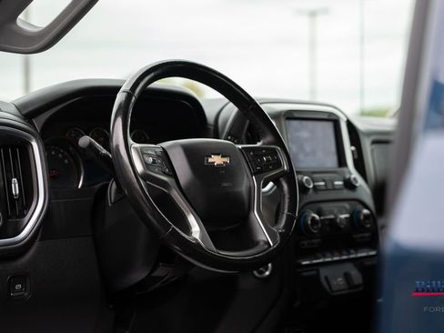 Used 2019 Chevrolet Silverado 1500 LT w/ Texas Edition image 9