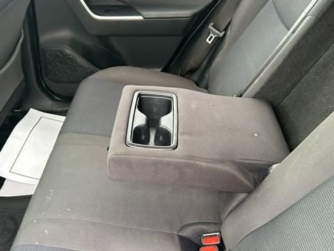 Used 2020 Toyota RAV4 LE image 35