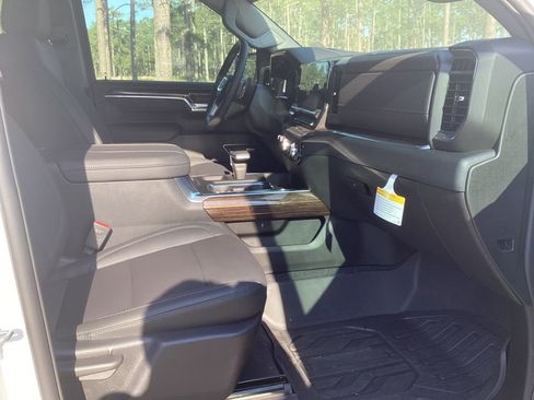 New 2026 GMC Sierra 1500 Elevation w/ Elevation Premium Package AWD/4WD image 21