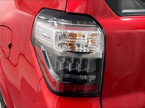 Used 2024 Toyota 4Runner SR5 image 33