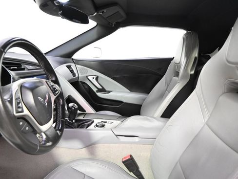 Used 2014 Chevrolet Corvette Z51 w/ 3LT Preferred Equipment Group image 17